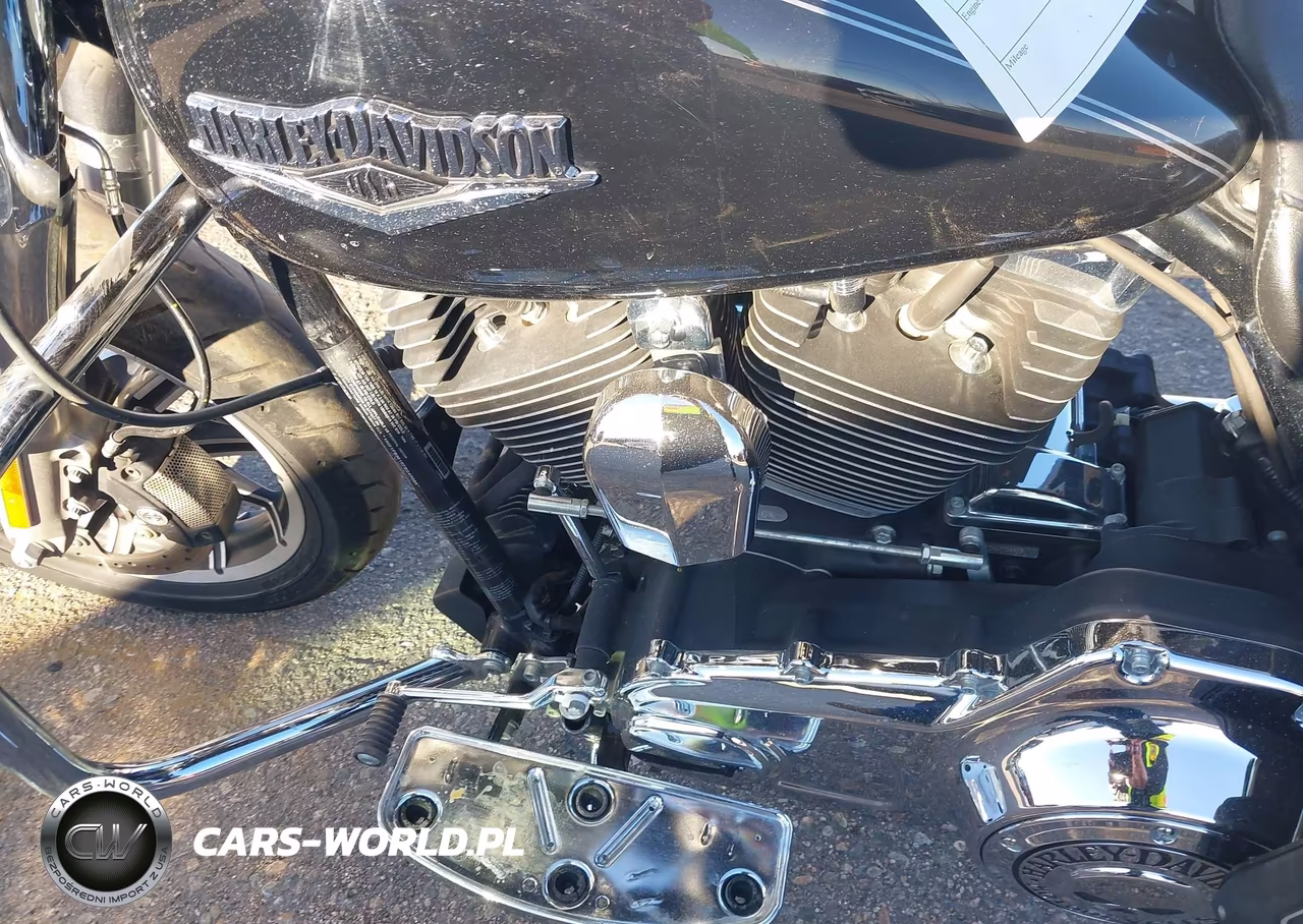 2015 Harley-Davidson Flhr Road King VIN:1HD1FBM15FB640086 - 9