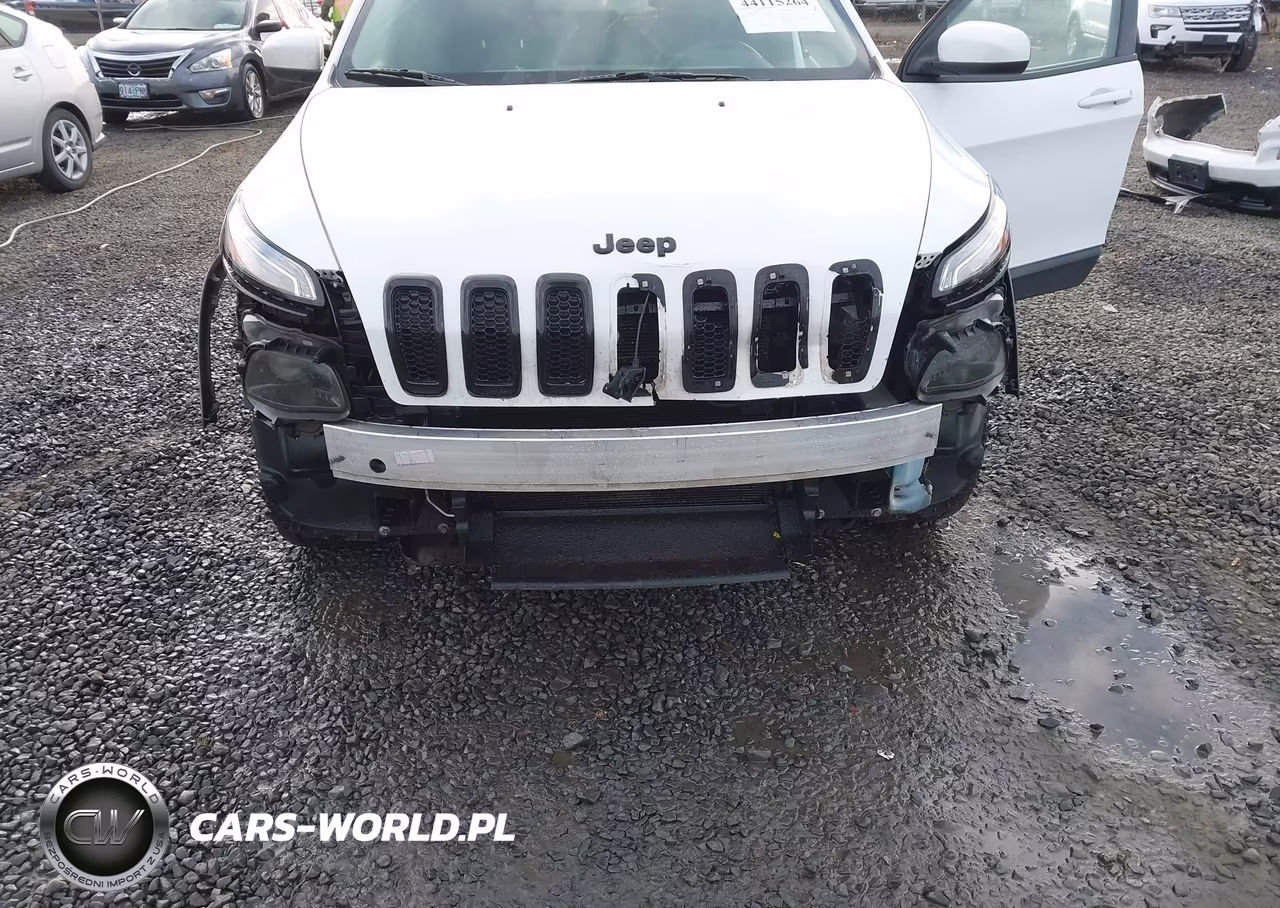 2016 Jeep Cherokee Altitude VIN:1C4PJMCB7GW187213 - 6