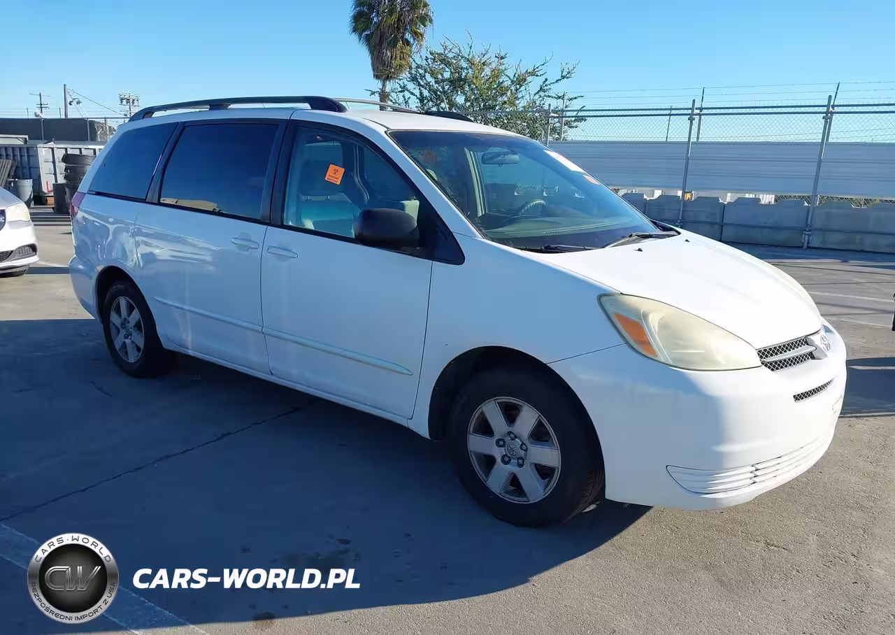 2004 Toyota Sienna Le