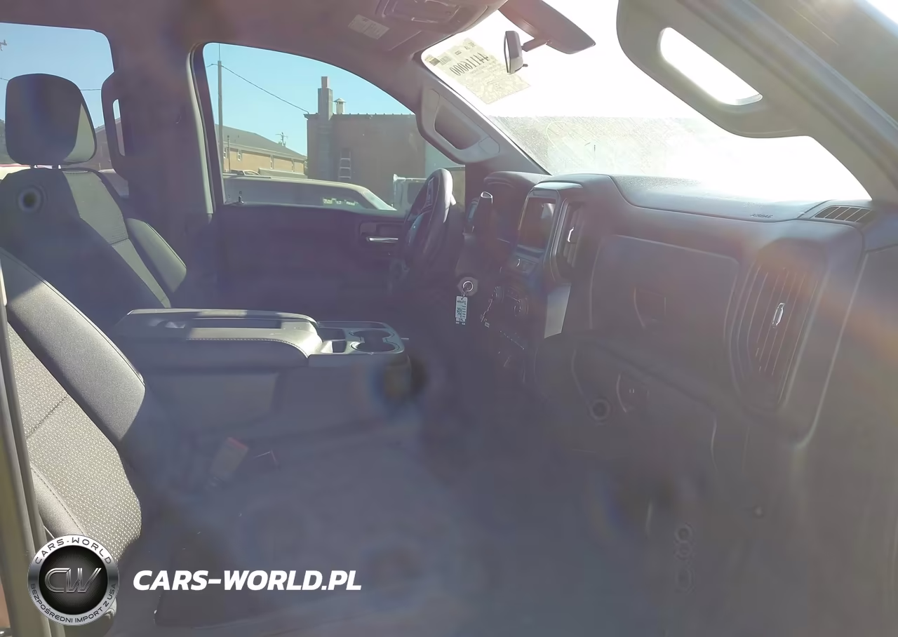 2019 Chevrolet Silverado 1500 Custom VIN:1GCRWBEH5KZ402126 - 5