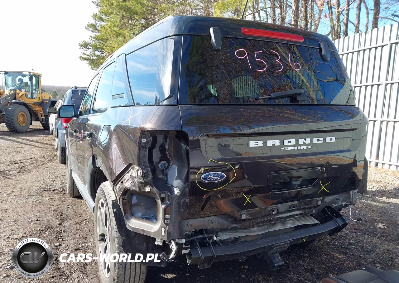 2021 Ford Bronco Sport Outer Banks VIN:3FMCR9C63MRA97266 - 6