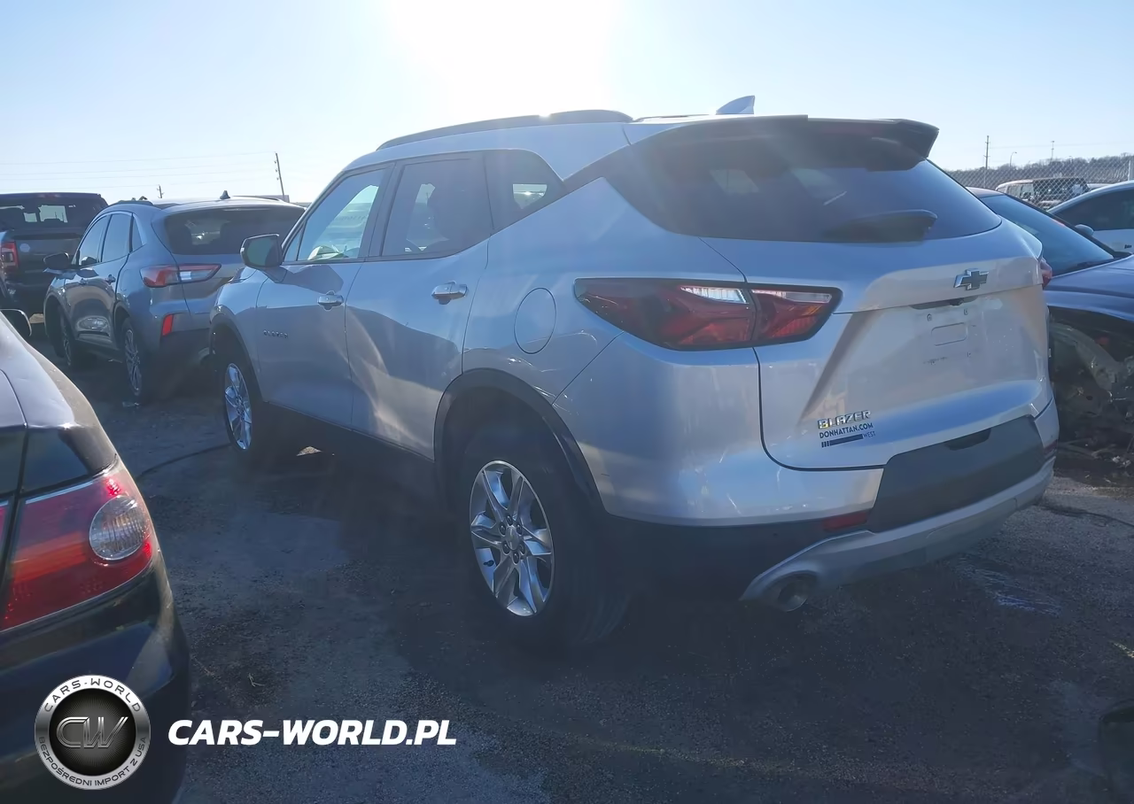2021 Chevrolet Blazer Fwd 2Lt VIN:3GNKBCRS3MS524662 - 3