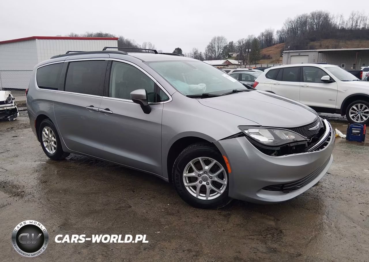 2020 Chrysler Voyager Lxi