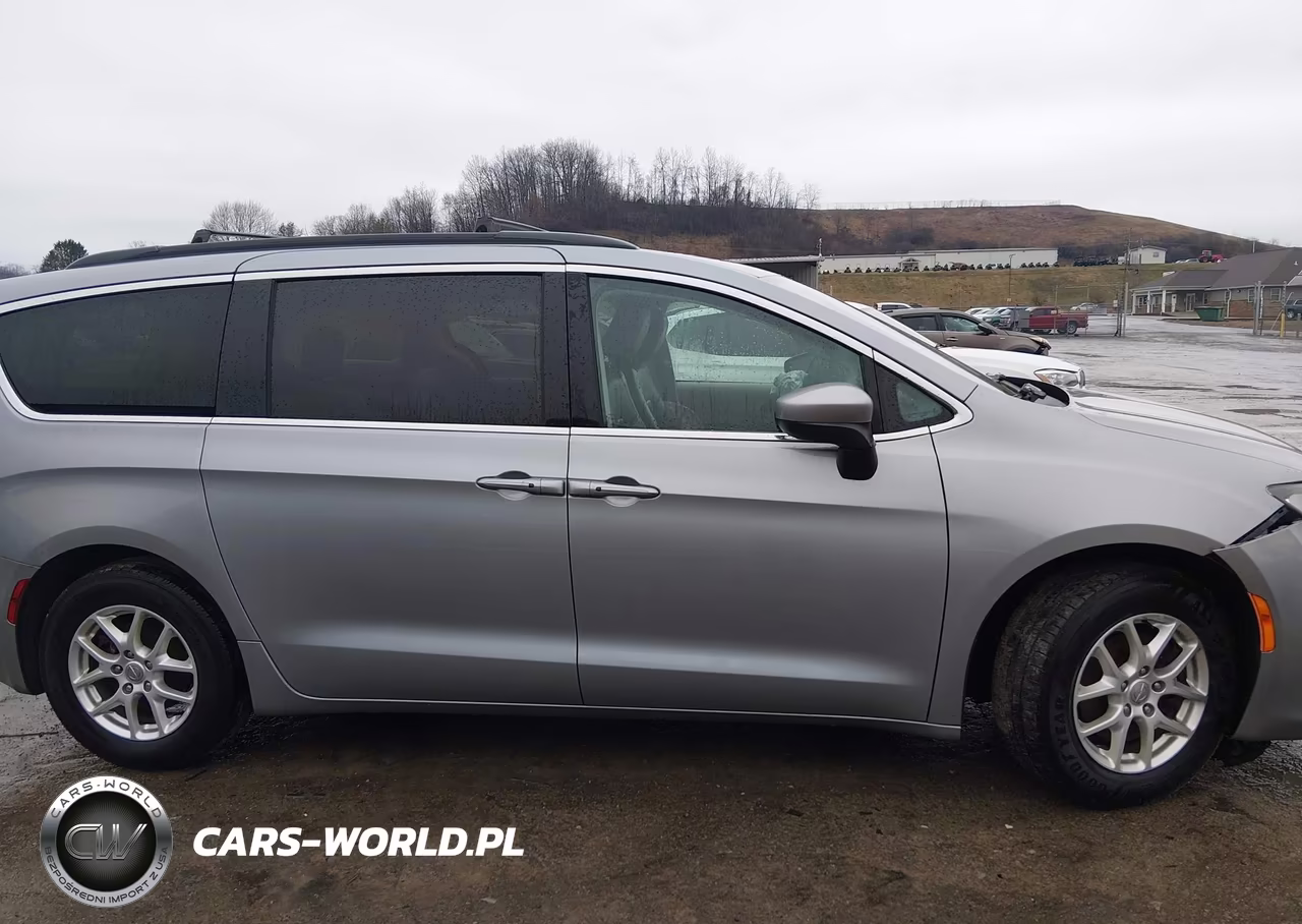 2020 Chrysler Voyager Lxi VIN:2C4RC1DG3LR286139 - 14