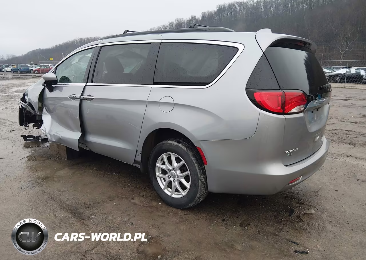 2020 Chrysler Voyager Lxi VIN:2C4RC1DG3LR286139 - 3