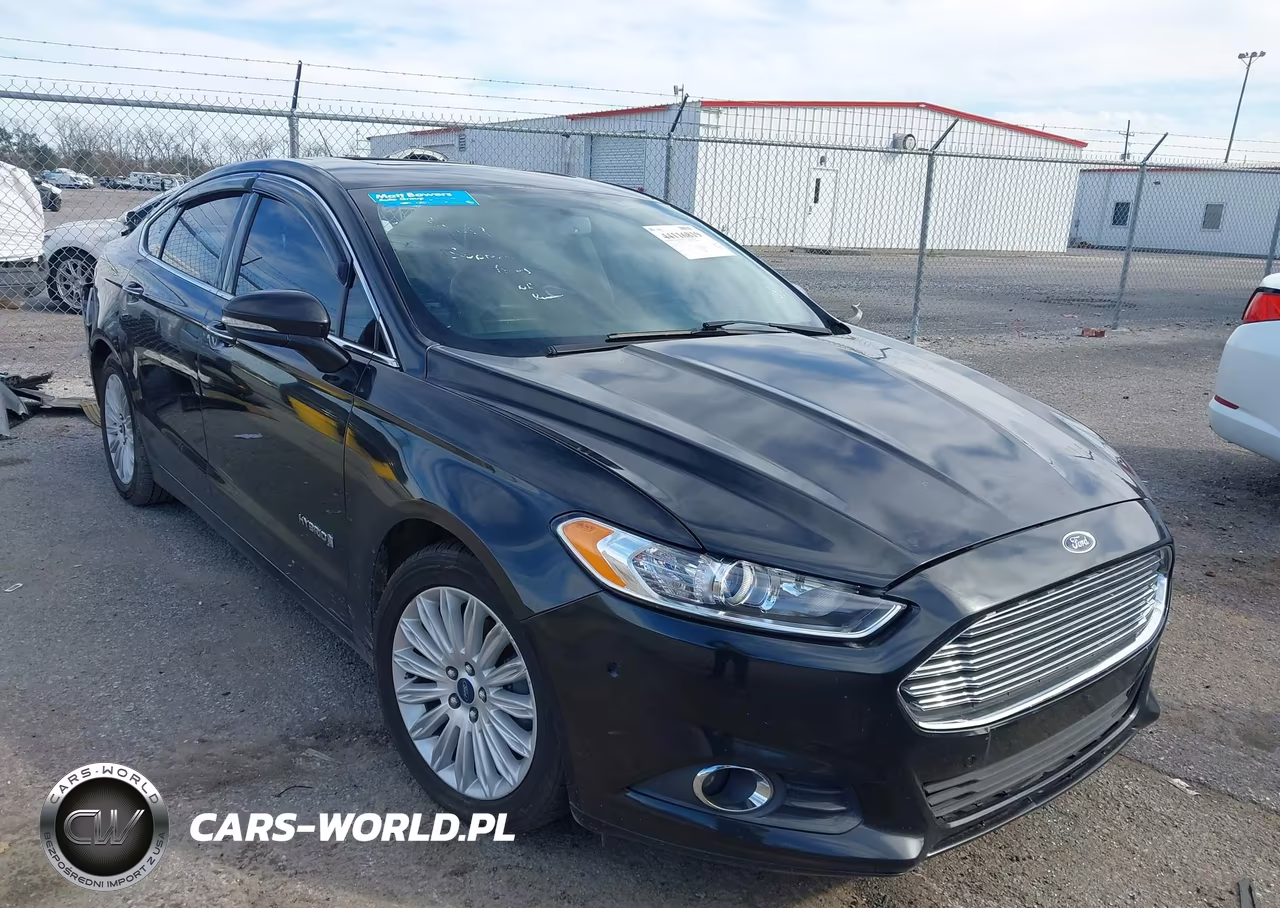 2015 Ford Fusion Hybrid Se – zdjęcie 1 z 10