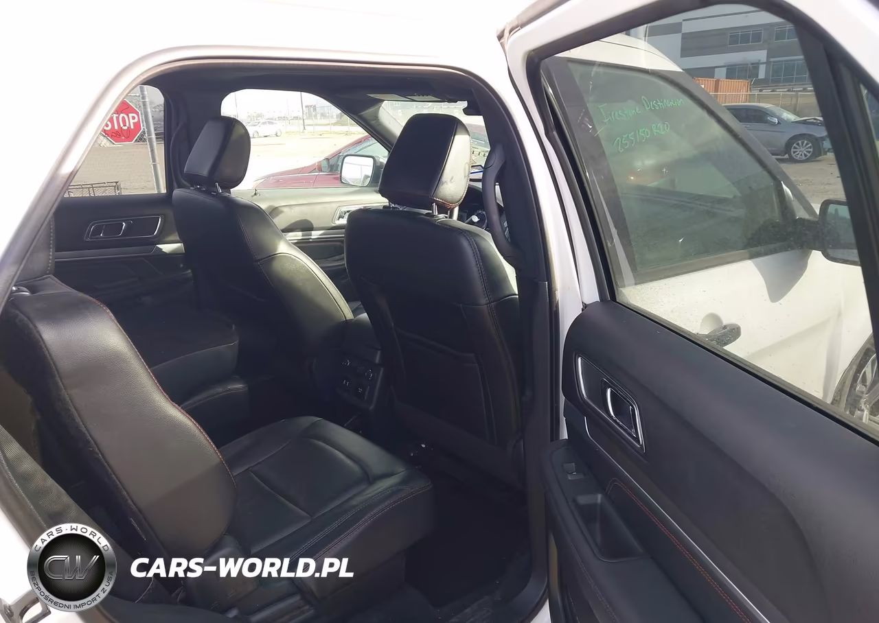 2018 Ford Explorer Sport VIN:1FM5K8GT4JGC85224 - 8