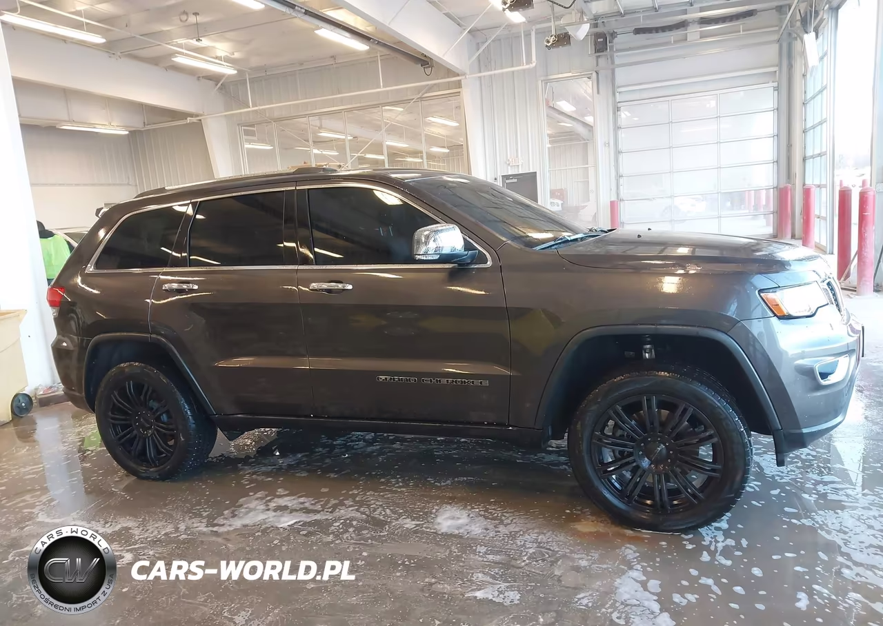 2018 Jeep Grand Cherokee Limited 4X4 VIN:1C4RJFBT8JC314834 - 13