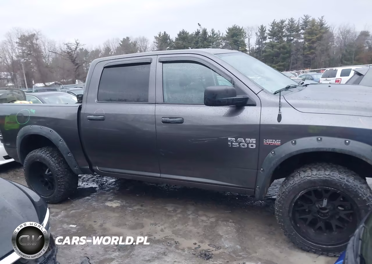 2016 Ram 1500 Express VIN:3C6RR7KT5GG313779 - 13
