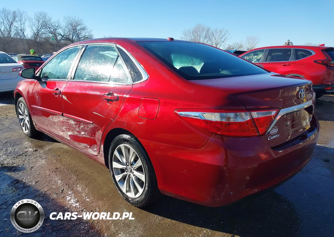 2017 Toyota Camry Xle VIN:4T1BF1FK2HU761747 - 3