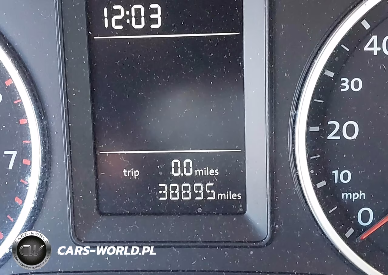 2011 Volkswagen Tiguan S VIN:WVGAV7AX7BW000437 - 16