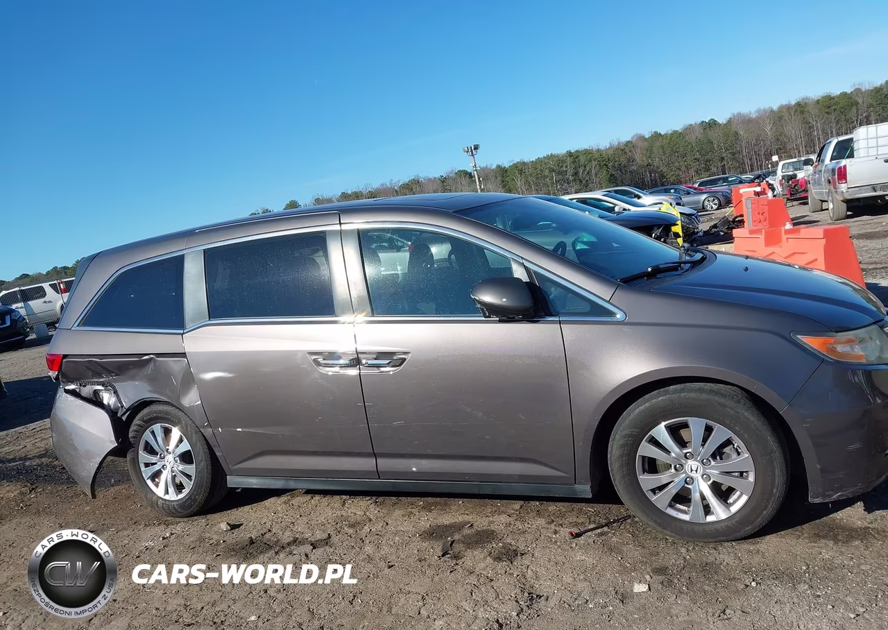 2015 Honda Odyssey Ex-L VIN:5FNRL5H60FB010316 - 13