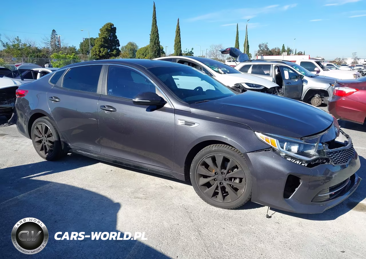 2018 Kia Optima S VIN:5XXGT4L3XJG251093 - 12