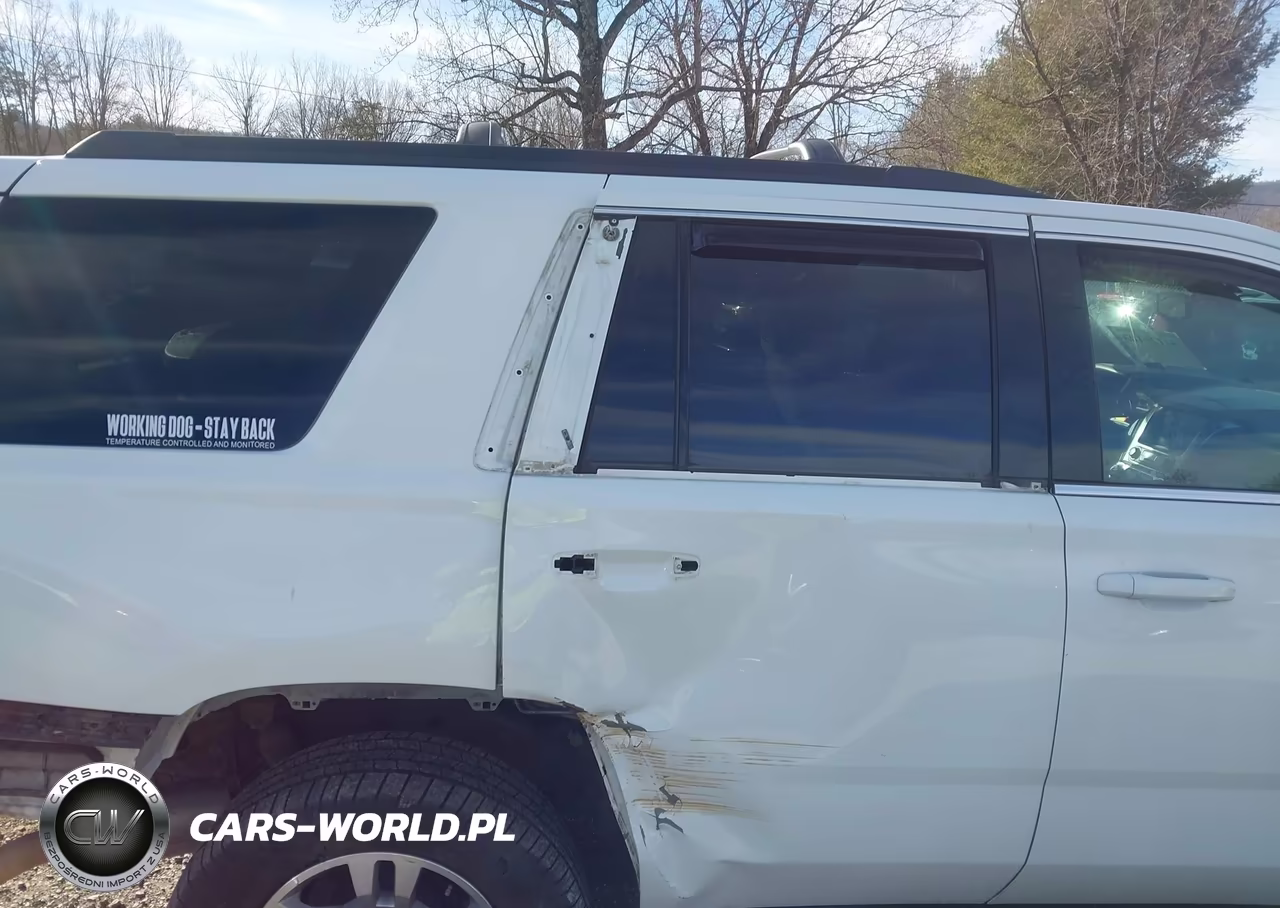 2017 Chevrolet Tahoe Ls VIN:1GNSKAKC9HR309884 - 6