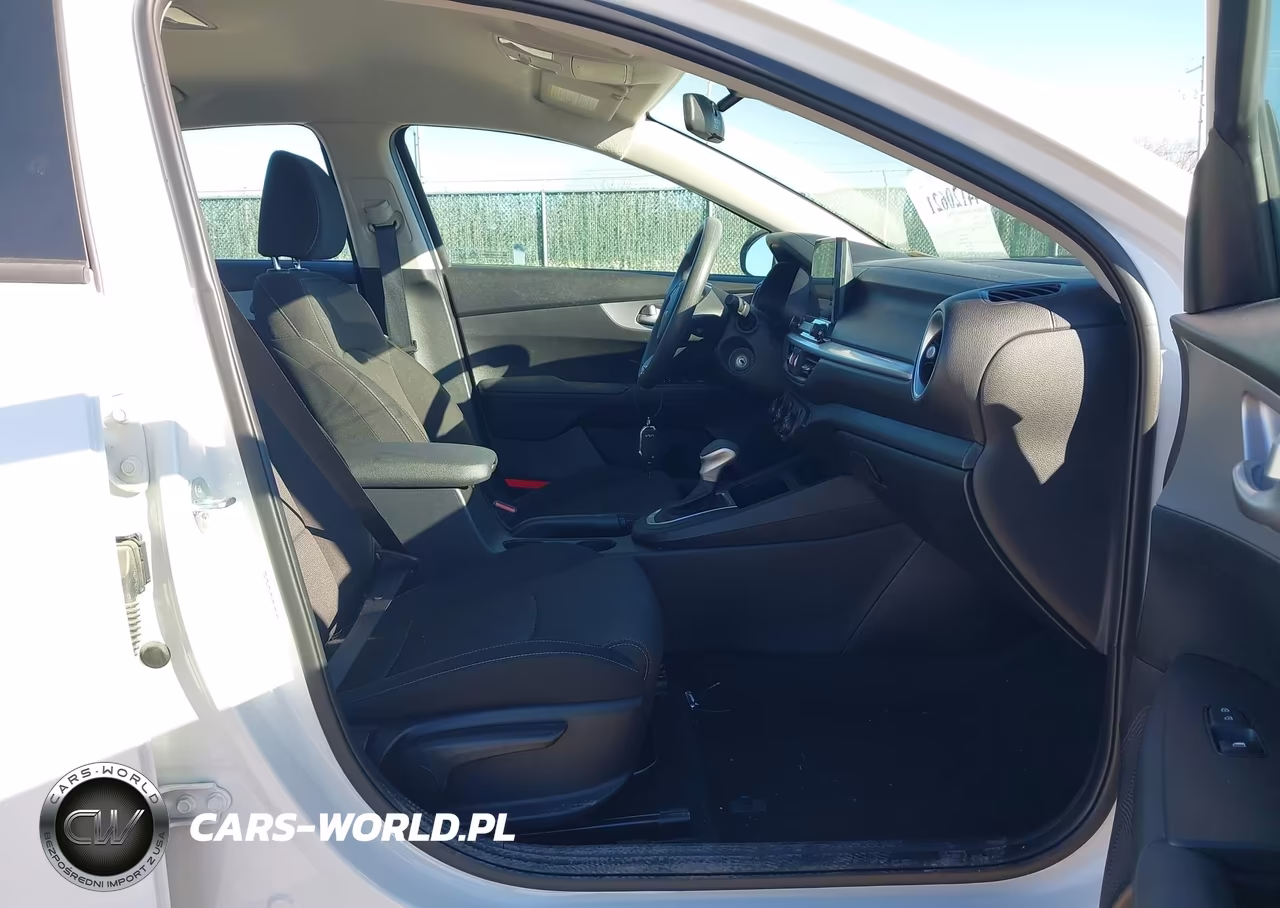 2024 Kia Forte Lxs VIN:3KPF24AD1RE706847 - 5