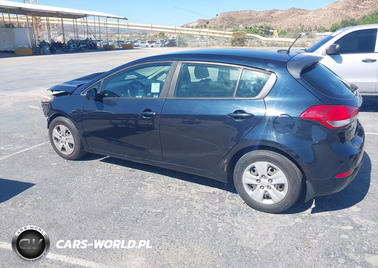 2018 Kia Forte Lx VIN:KNAFK5A82J5773706 - 15