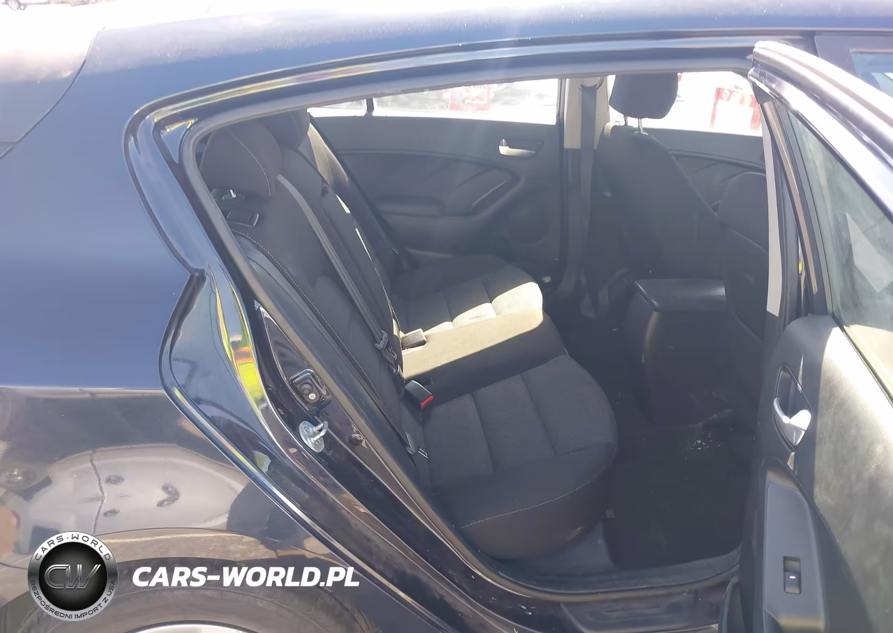 2018 Kia Forte Lx VIN:KNAFK5A82J5773706 - 8