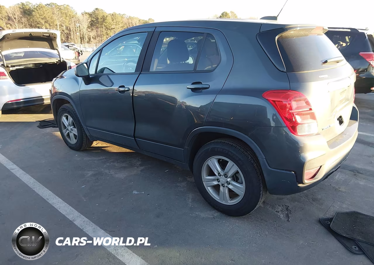2020 Chevrolet Trax Awd Ls VIN:3GNCJNSB8LL192367 - 3