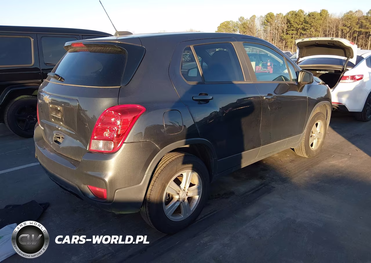 2020 Chevrolet Trax Awd Ls VIN:3GNCJNSB8LL192367 - 4