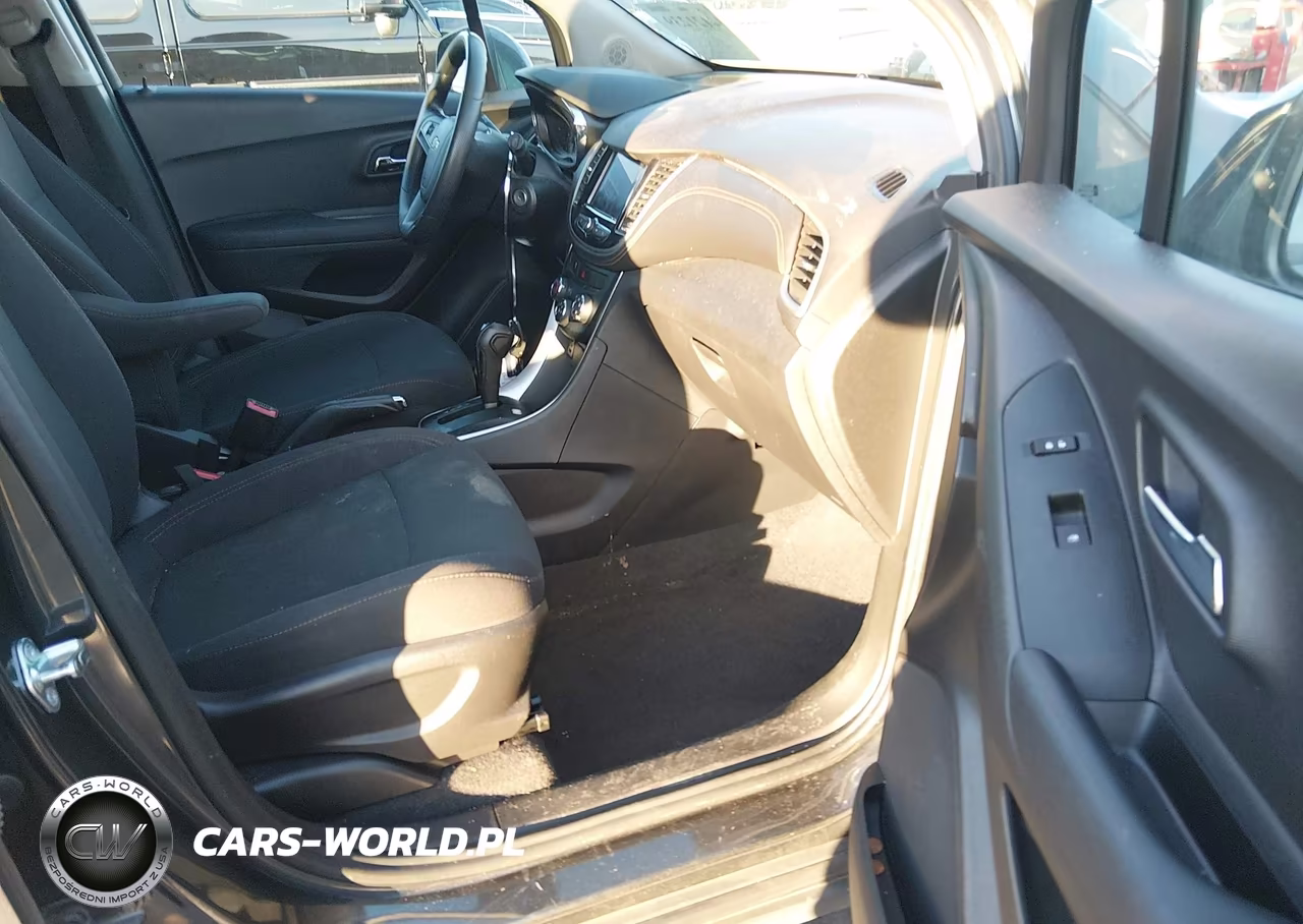2020 Chevrolet Trax Awd Ls VIN:3GNCJNSB8LL192367 - 5