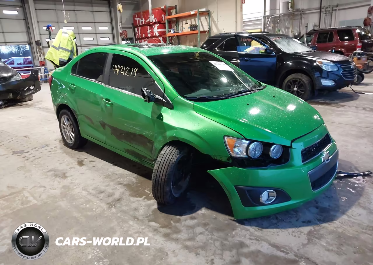 2014 Chevrolet Sonic Lt Auto – zdjęcie 1 z 16