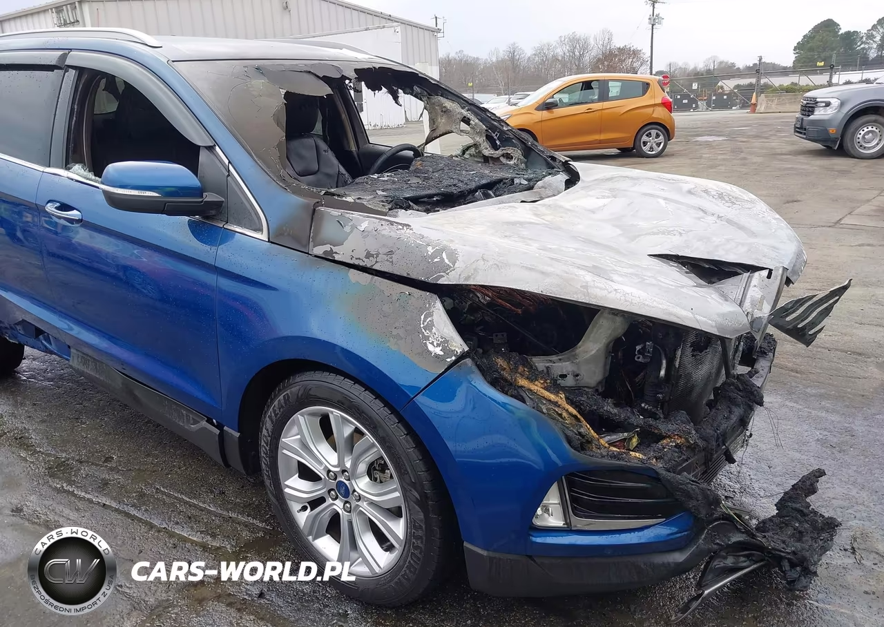 2020 Ford Edge Titanium VIN:2FMPK3K9XLBA60212 - 12