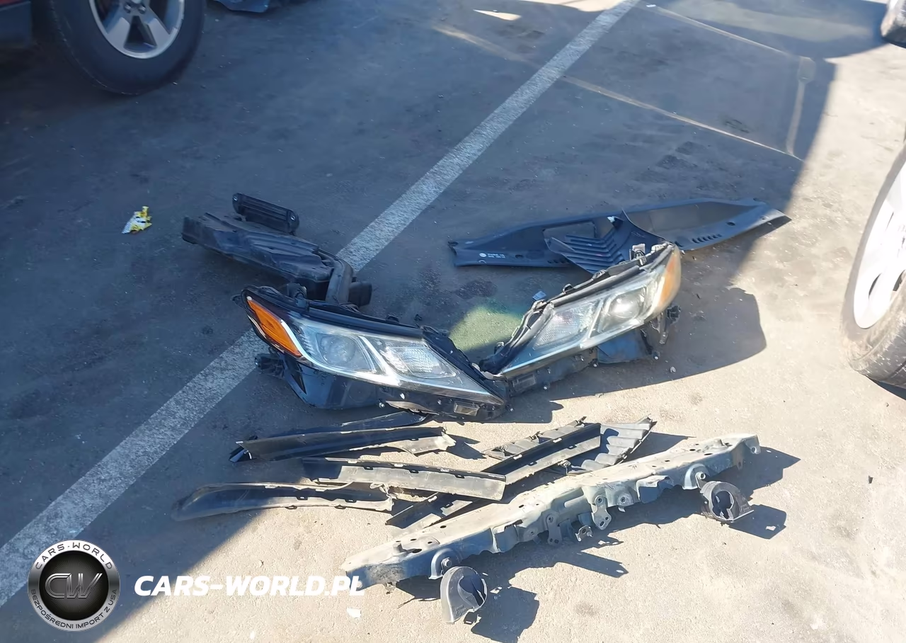 2018 Toyota Camry Se VIN:4T1B11HK2JU663979 - 12