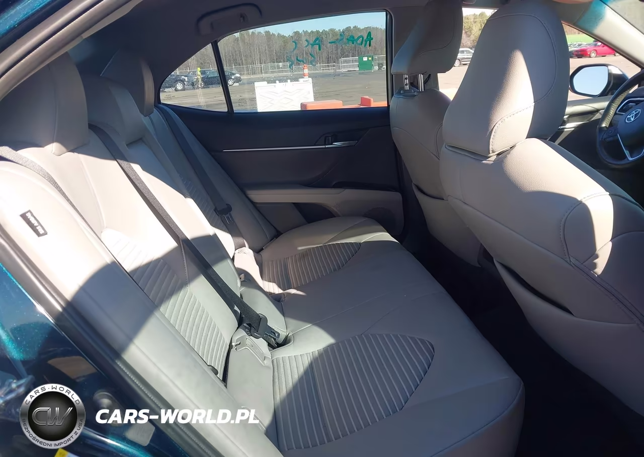 2018 Toyota Camry Se VIN:4T1B11HK2JU663979 - 8