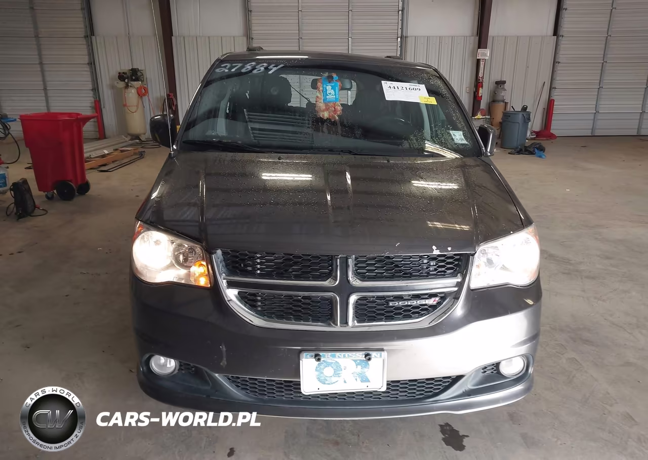 2018 Dodge Grand Caravan Sxt VIN:2C4RDGCG5JR215524 - 13