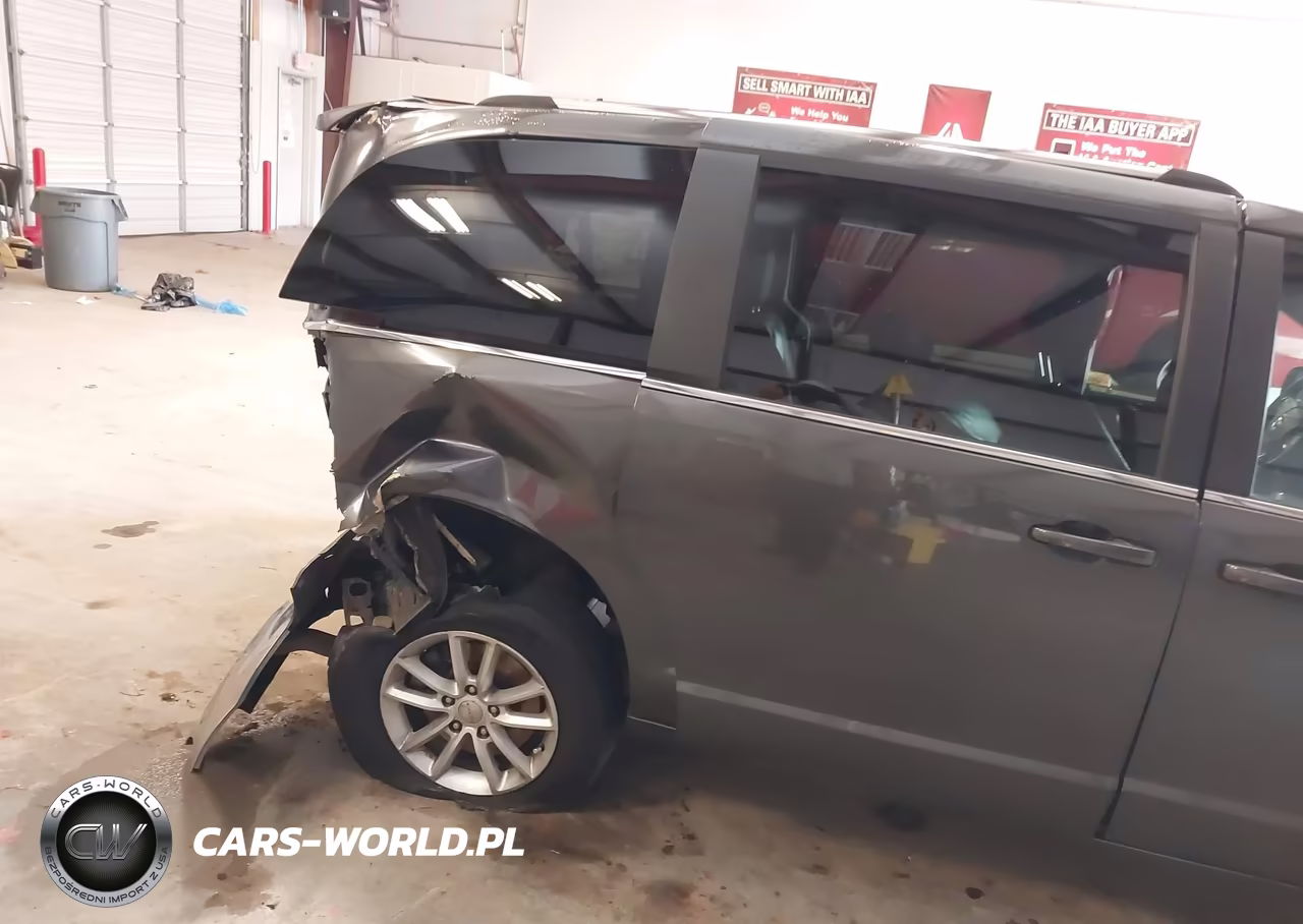 2018 Dodge Grand Caravan Sxt VIN:2C4RDGCG5JR215524 - 20