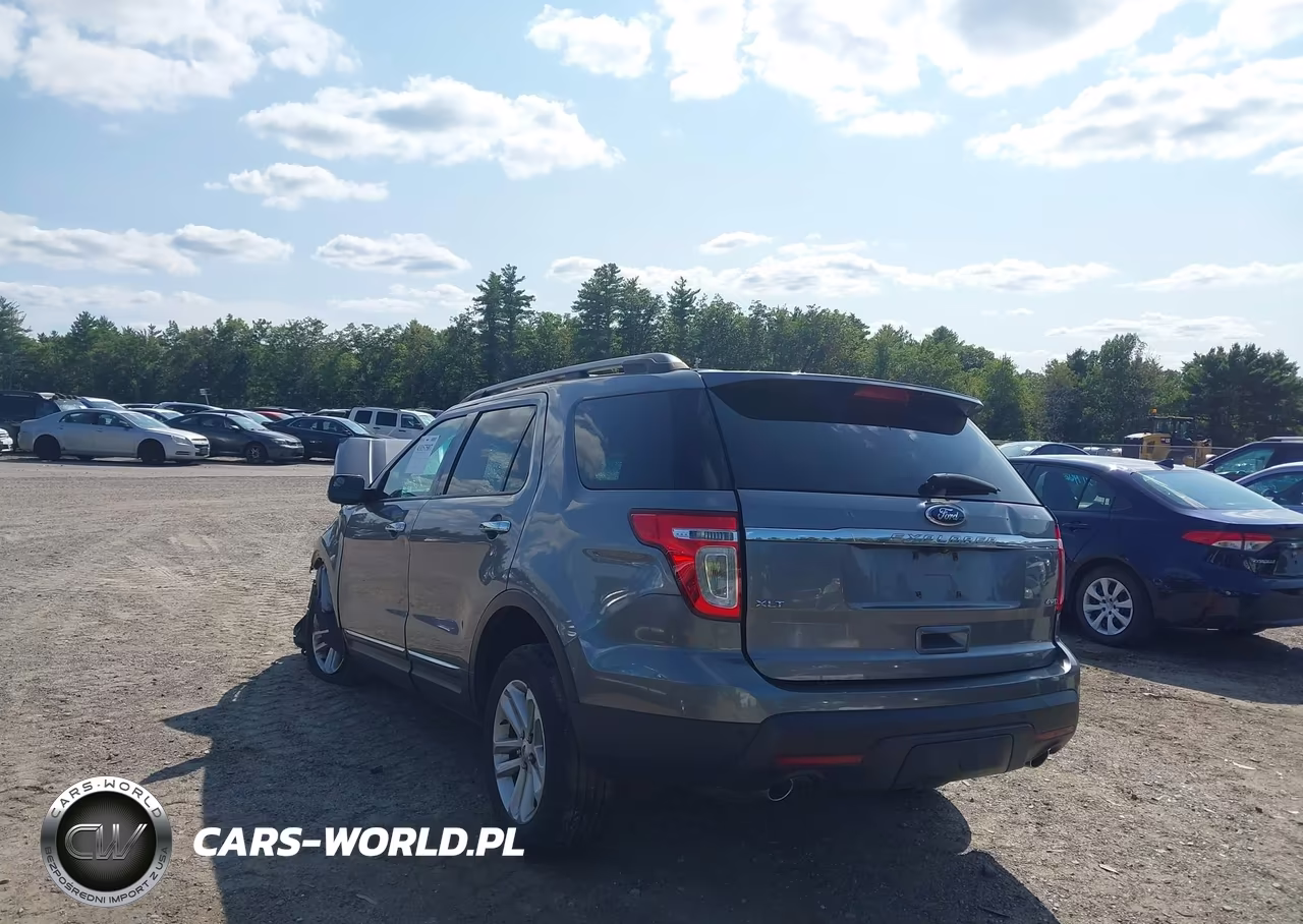 2012 Ford Explorer Xlt VIN:1FMHK8D86CGA78155 - 3