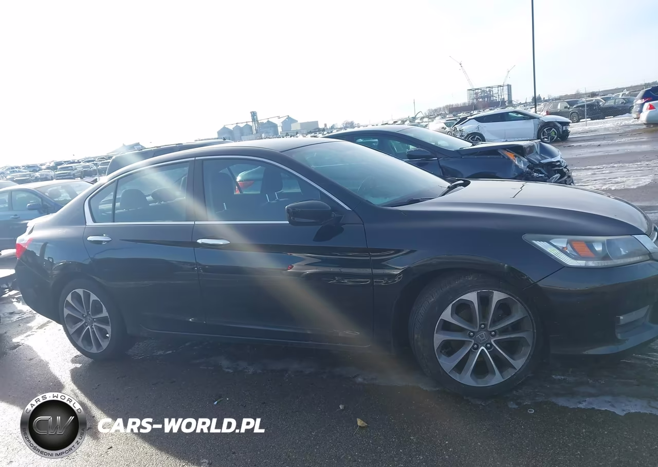 2014 Honda Accord Sport VIN:1HGCR2F56EA251402 - 13