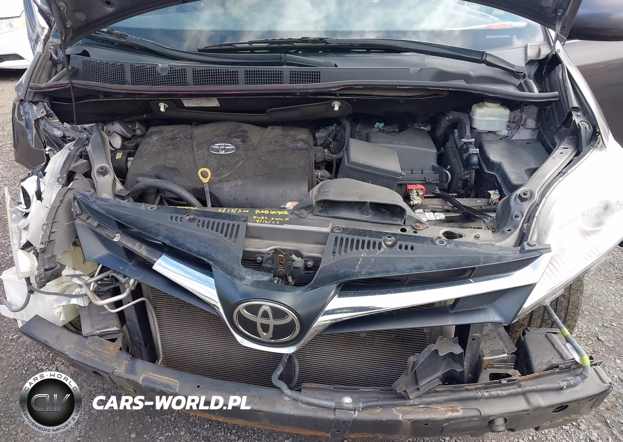 2019 Toyota Sienna Le 8 Passenger VIN:5TDKZ3DC3KS990324 - 10