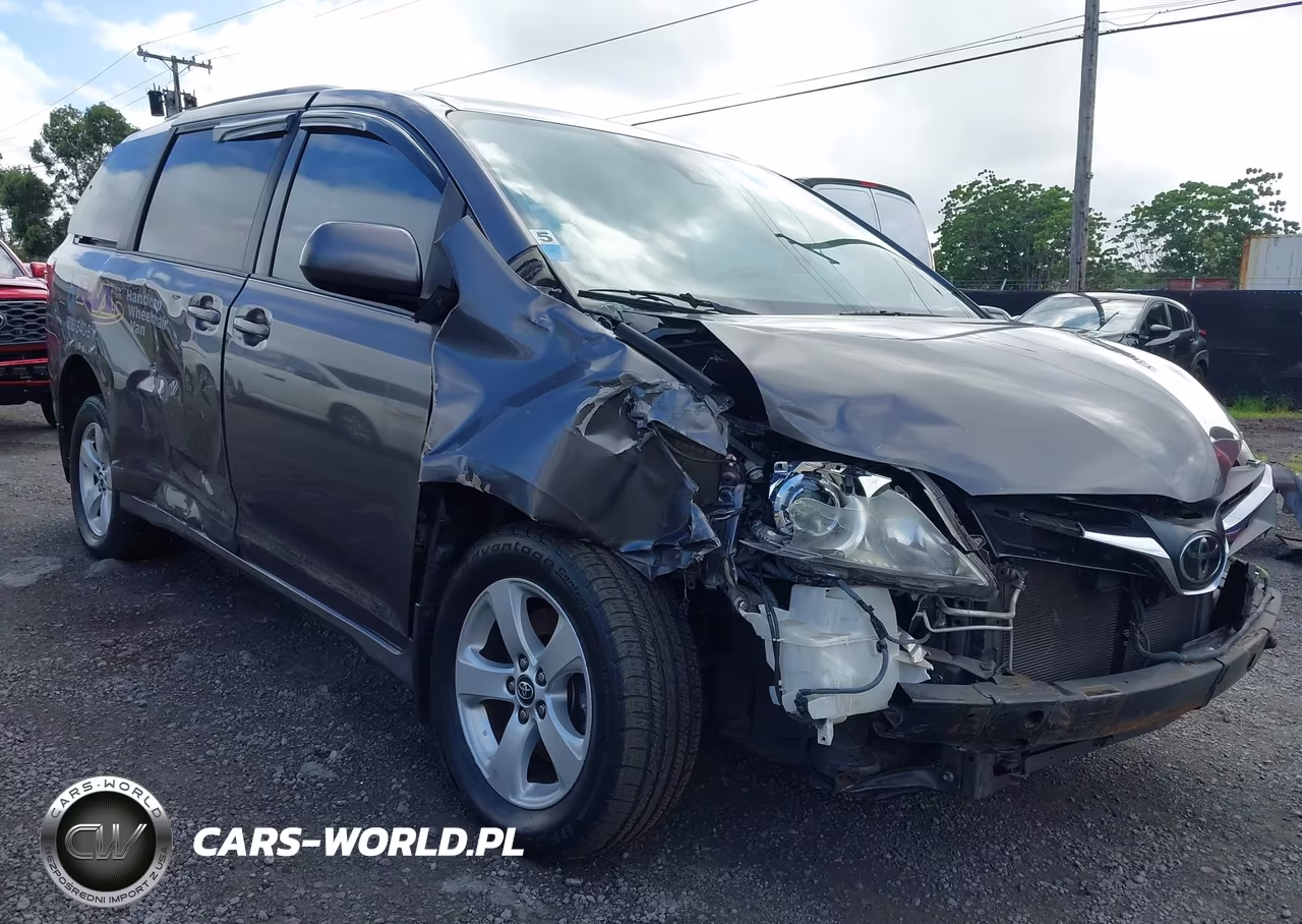 2019 Toyota Sienna Le 8 Passenger VIN:5TDKZ3DC3KS990324 - 6