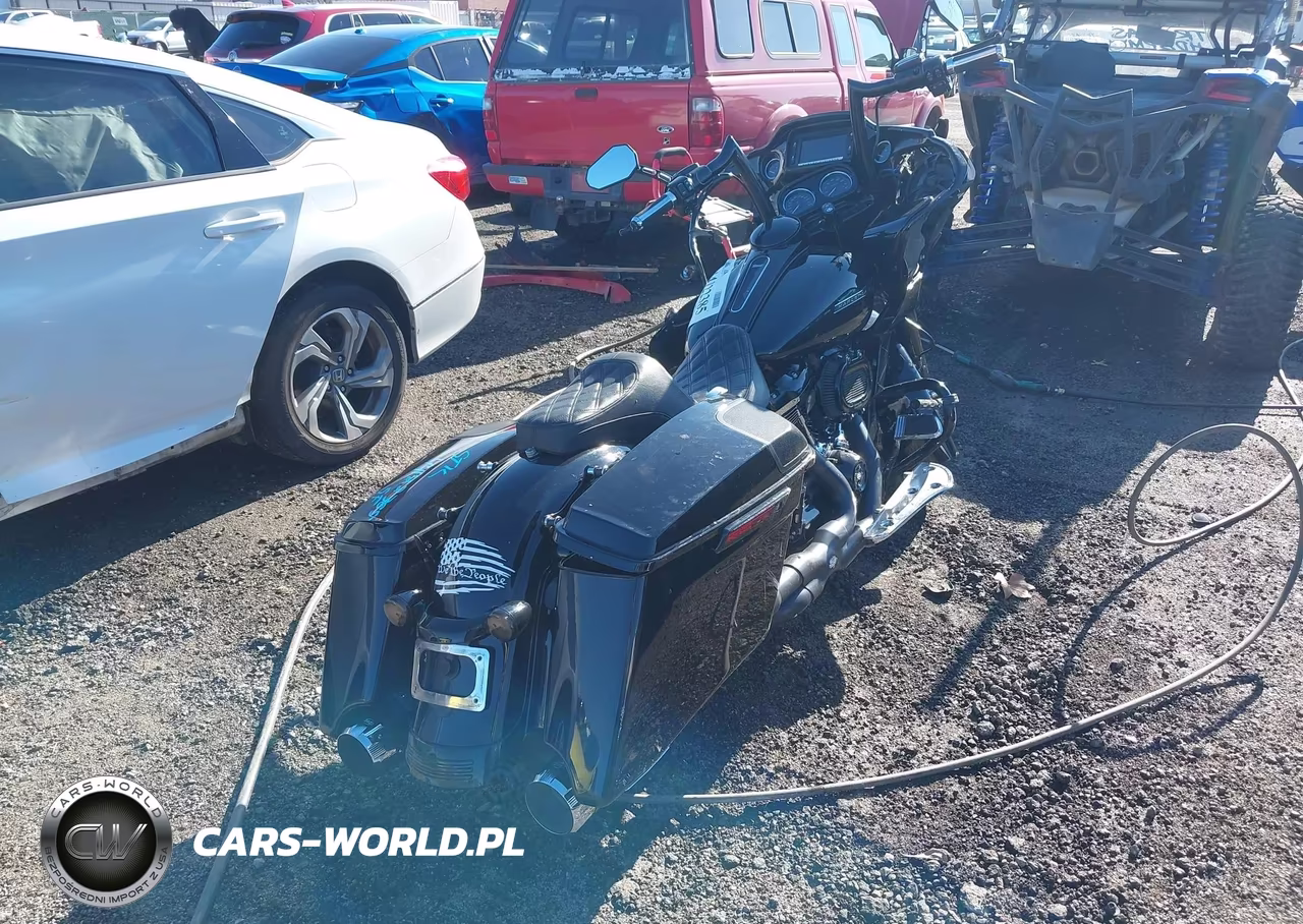 2018 Harley-Davidson Fltrxs Road Glide Special VIN:1HD1KTC39JB619044 - 4