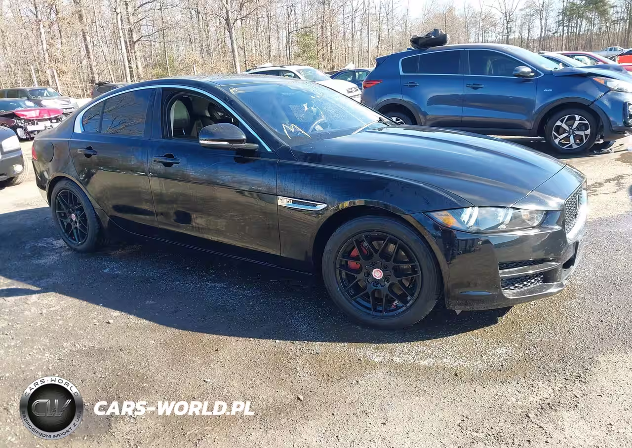 2017 Jaguar Xe 25T Premium