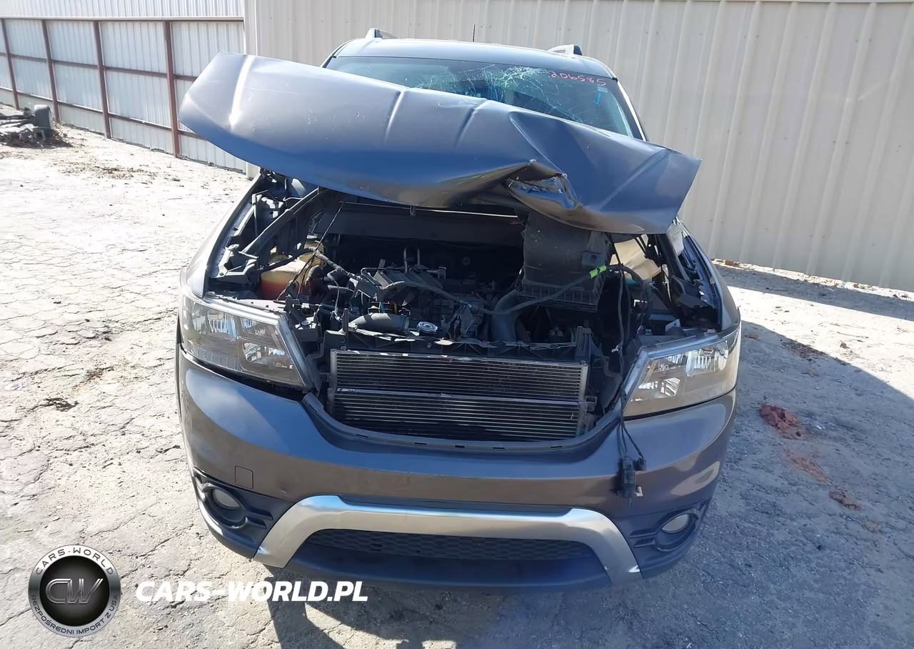 2020 Dodge Journey Crossroad VIN:3C4PDCGB4LT206585 - 6