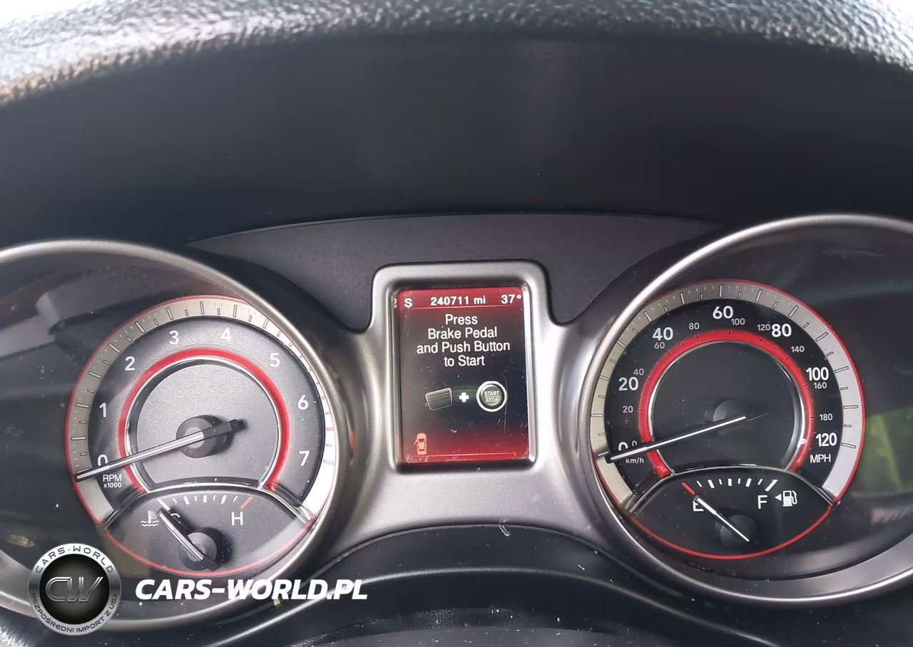 2020 Dodge Journey Crossroad VIN:3C4PDCGB4LT206585 - 7