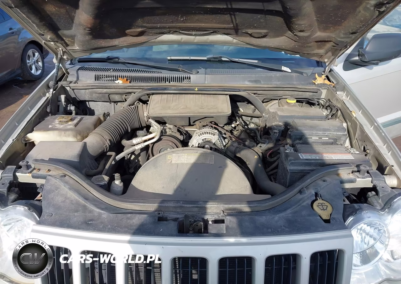 2008 Jeep Grand Cherokee Laredo VIN:1J8GS48K18C131821 - 10