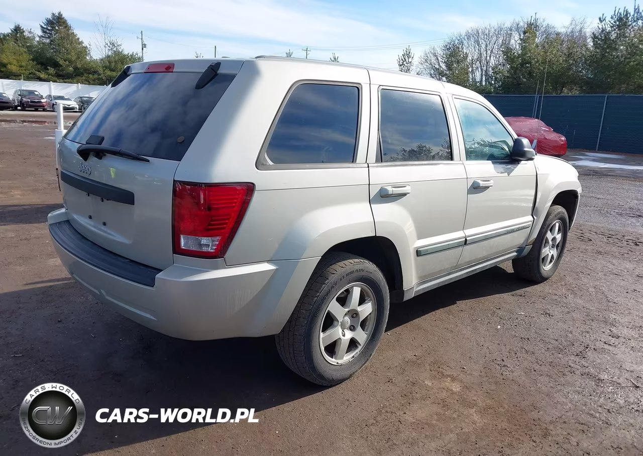 2008 Jeep Grand Cherokee Laredo VIN:1J8GS48K18C131821 - 4