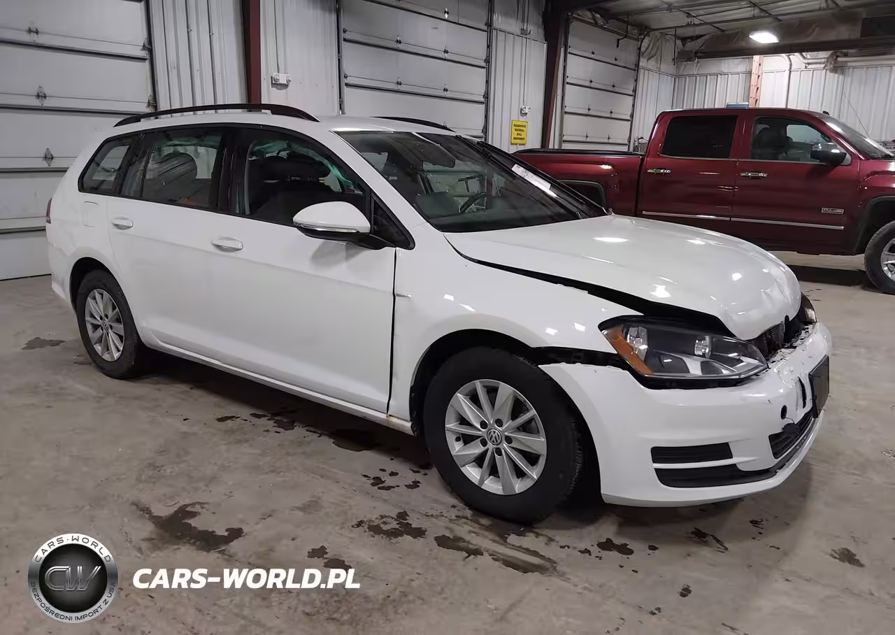 2015 Volkswagen Golf Sportwagen Tsi S 4-Door