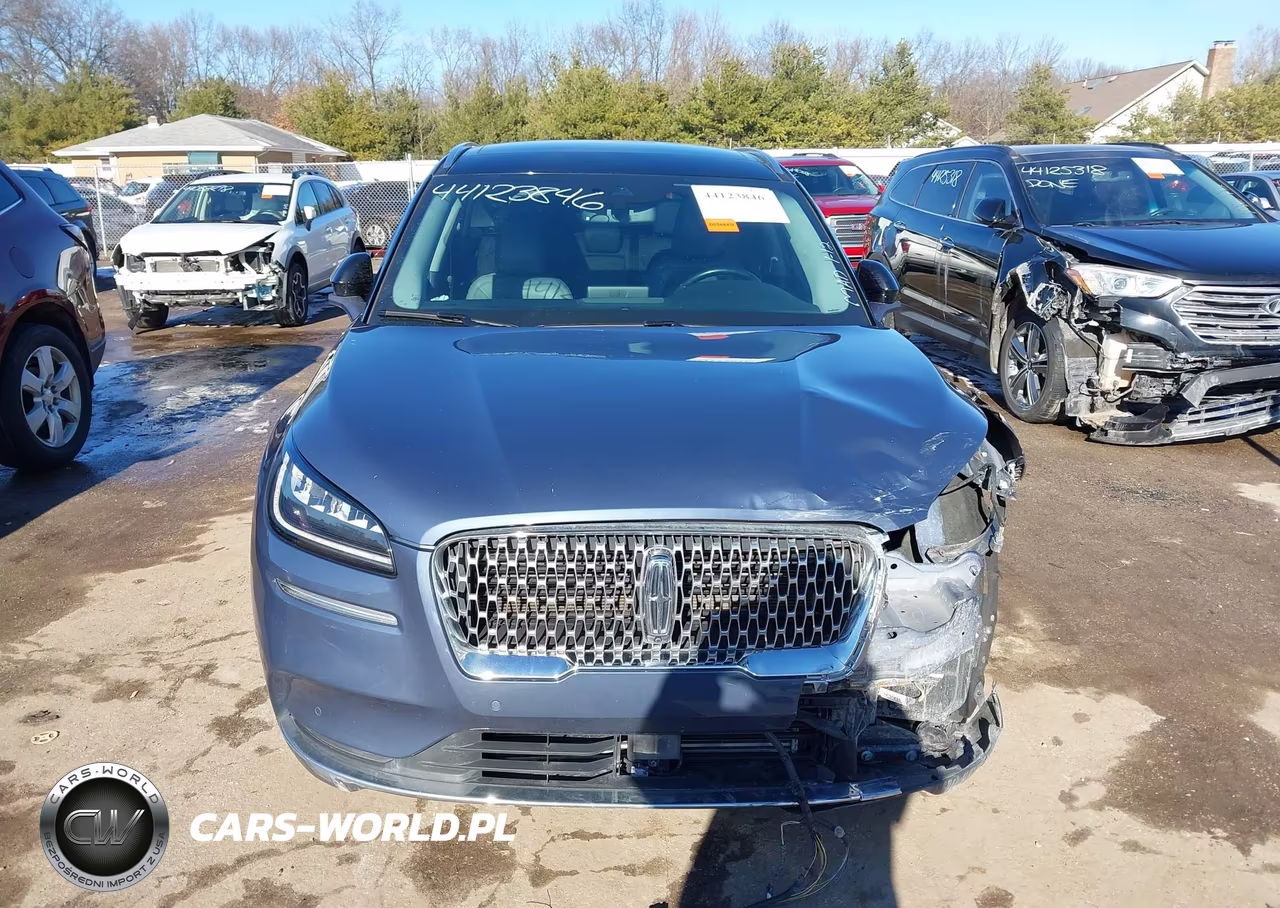 2022 Lincoln Corsair Standard VIN:5LMCJ1D91NUL35947 - 13