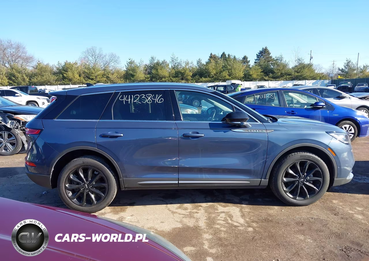2022 Lincoln Corsair Standard VIN:5LMCJ1D91NUL35947 - 14