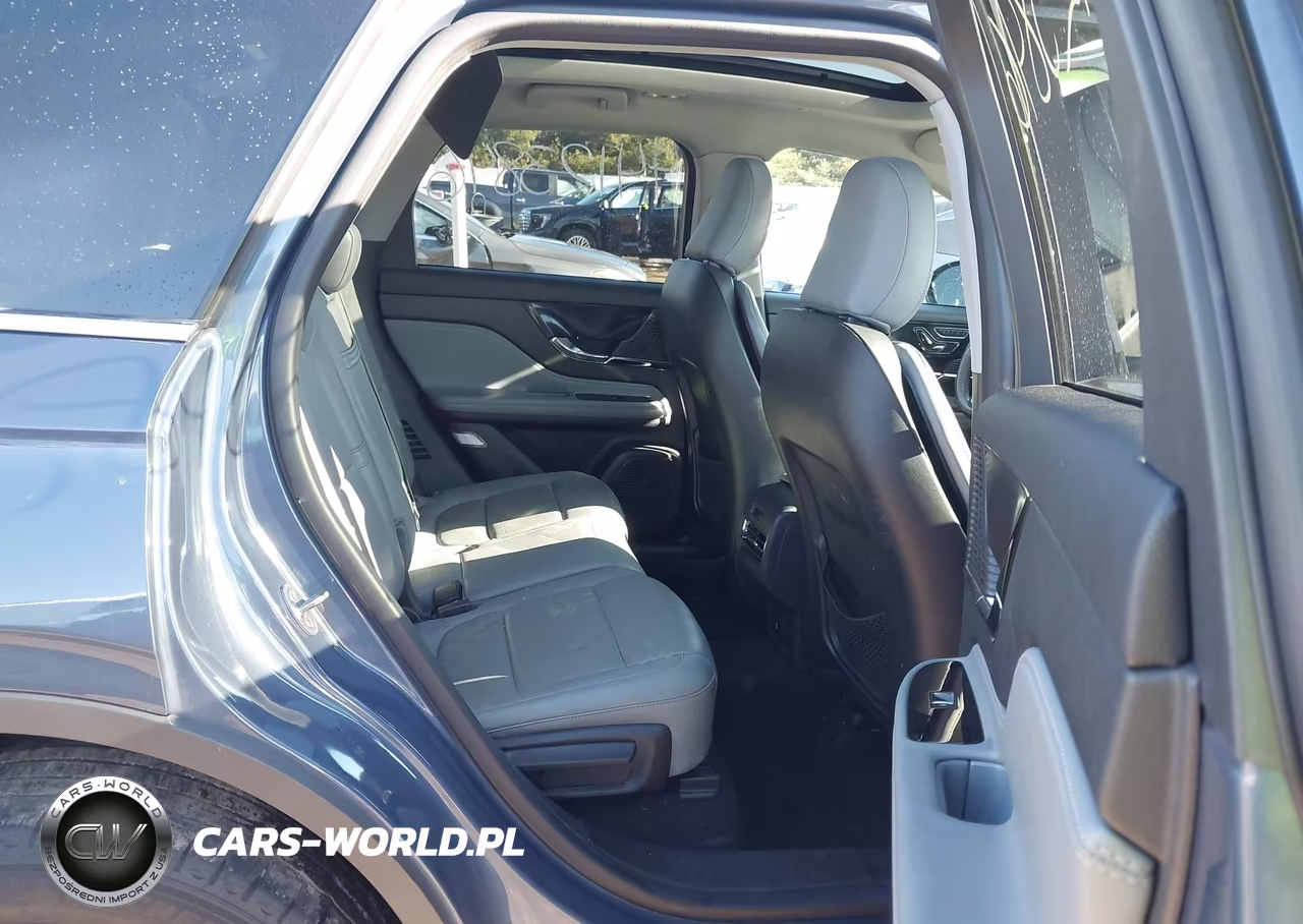 2022 Lincoln Corsair Standard VIN:5LMCJ1D91NUL35947 - 8
