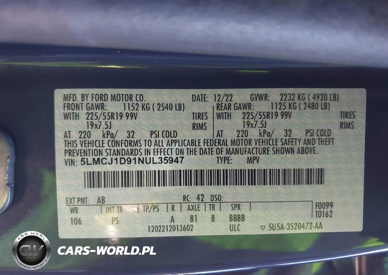 2022 Lincoln Corsair Standard VIN:5LMCJ1D91NUL35947 - 9