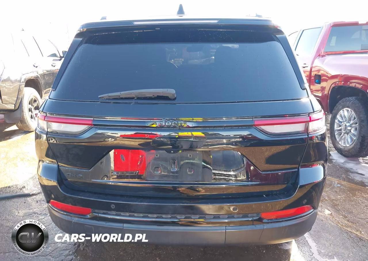 2023 Jeep Grand Cherokee Altitude 4X4 VIN:1C4RJHAG6PC522221 - 17