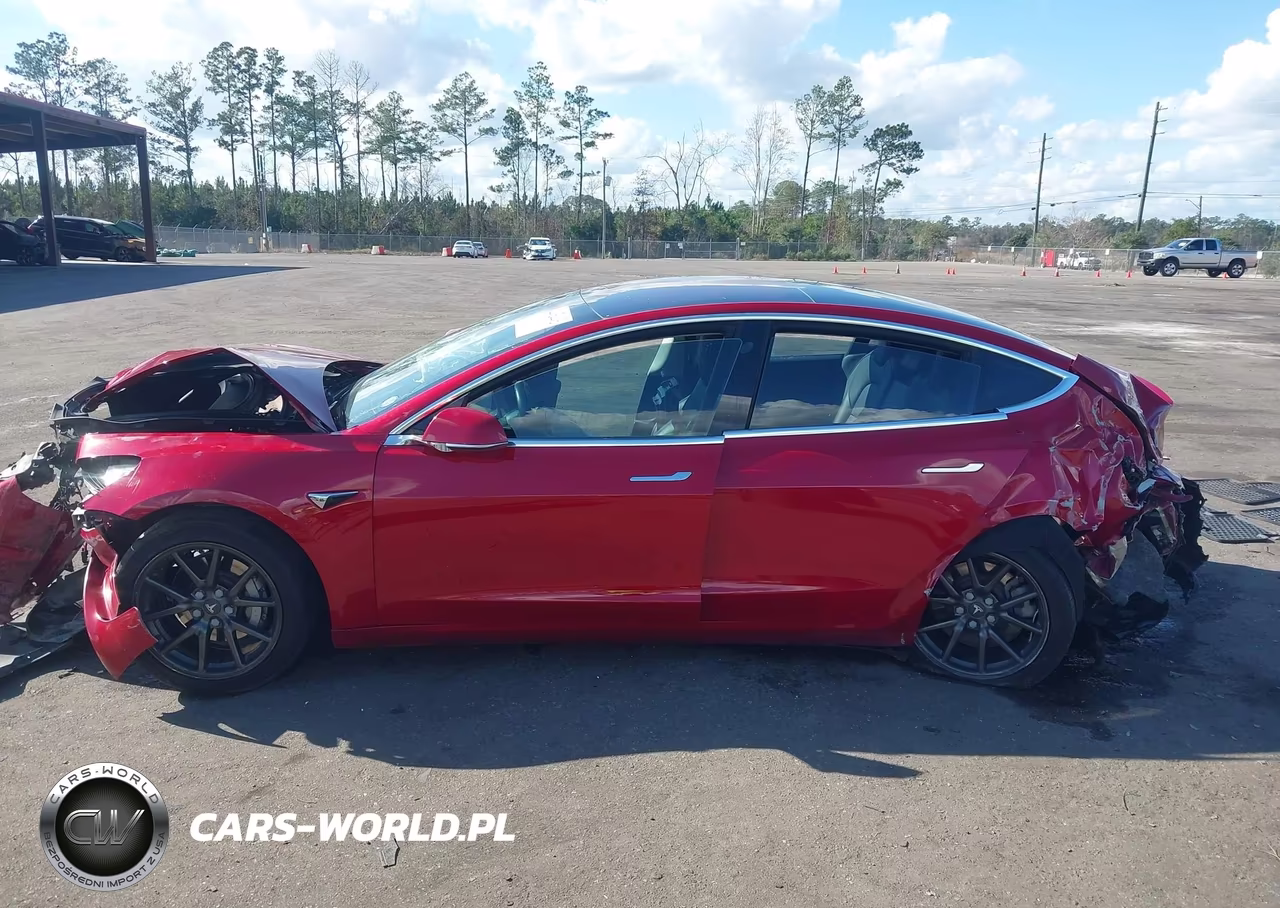 2018 Tesla Model 3 VIN:5YJ3E1EA9JF153808 - 13