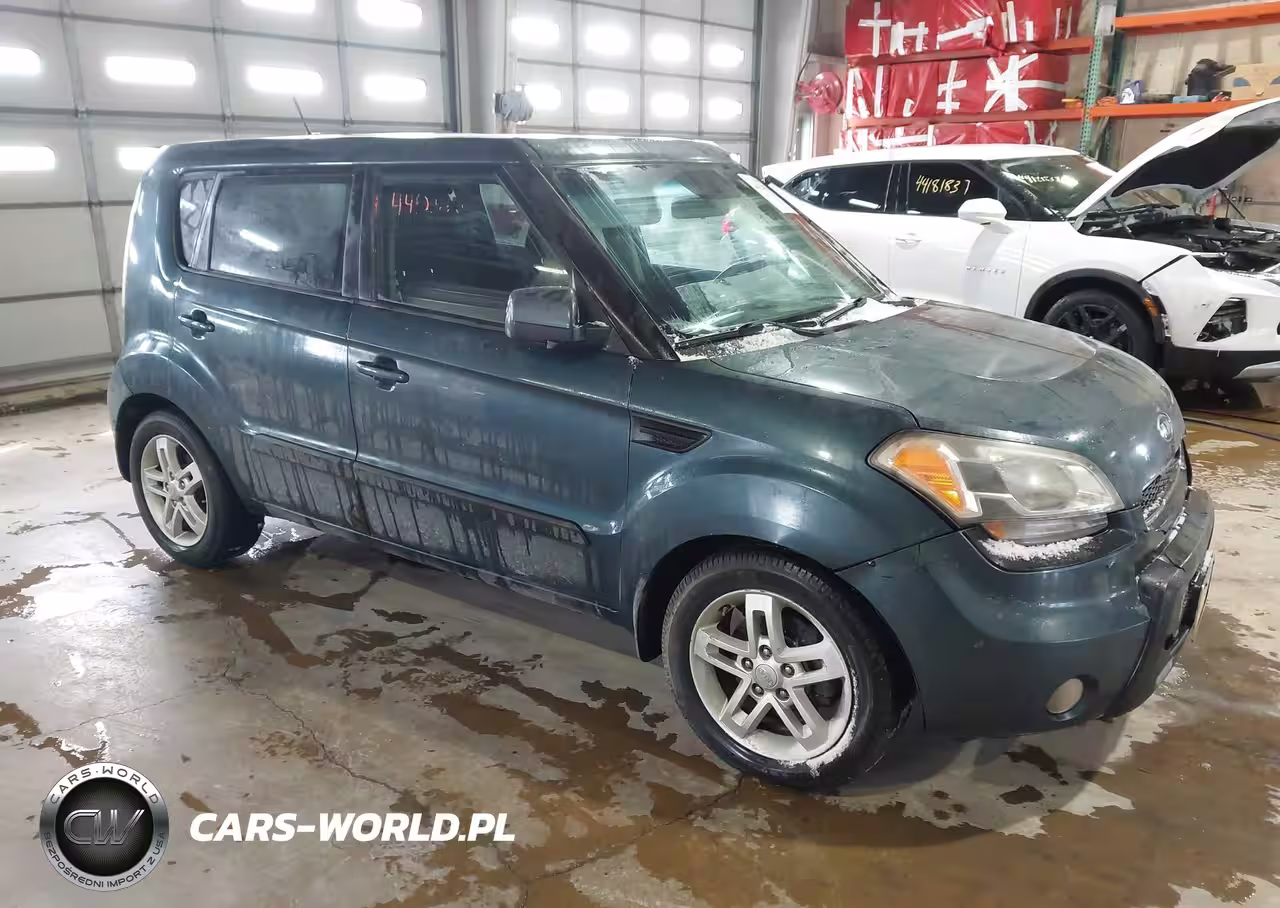 2011 Kia Soul +