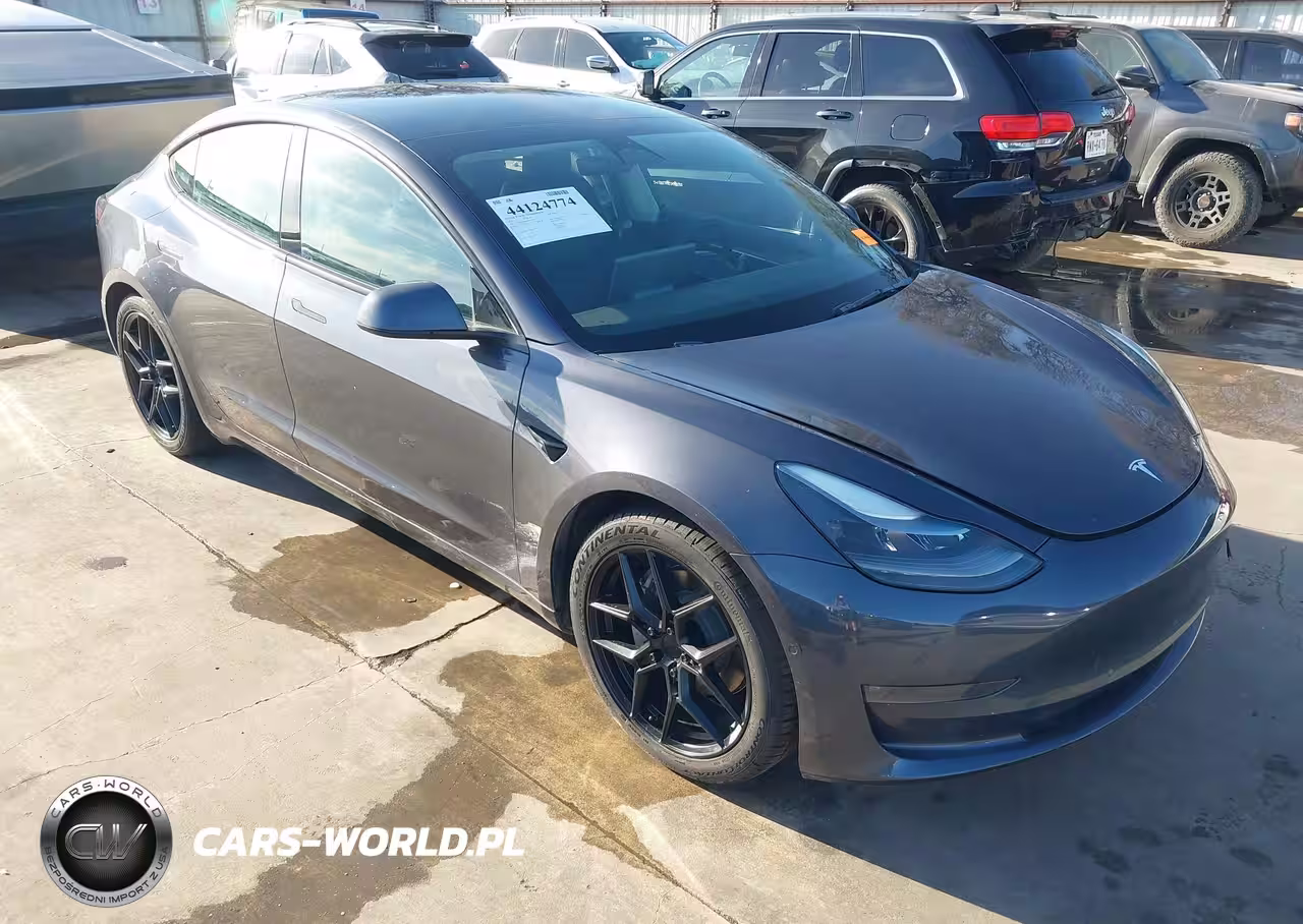 2022 Tesla Model 3 Long Range Dual Motor All-Wheel Drive