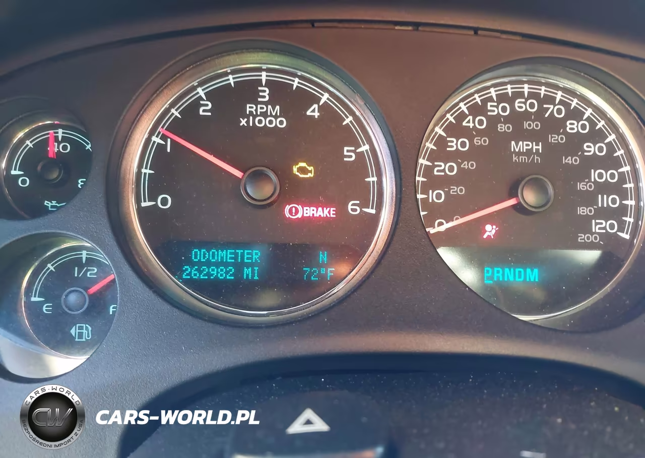 2010 Chevrolet Suburban 1500 Ls VIN:1GNUCHE04AR242651 - 7
